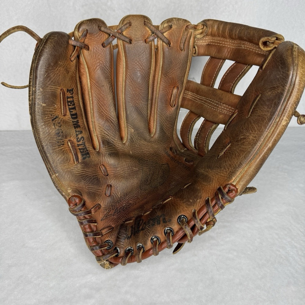Wilson Fieldmaster A2603 Snap Action Right Thrower Baseball Glove‎